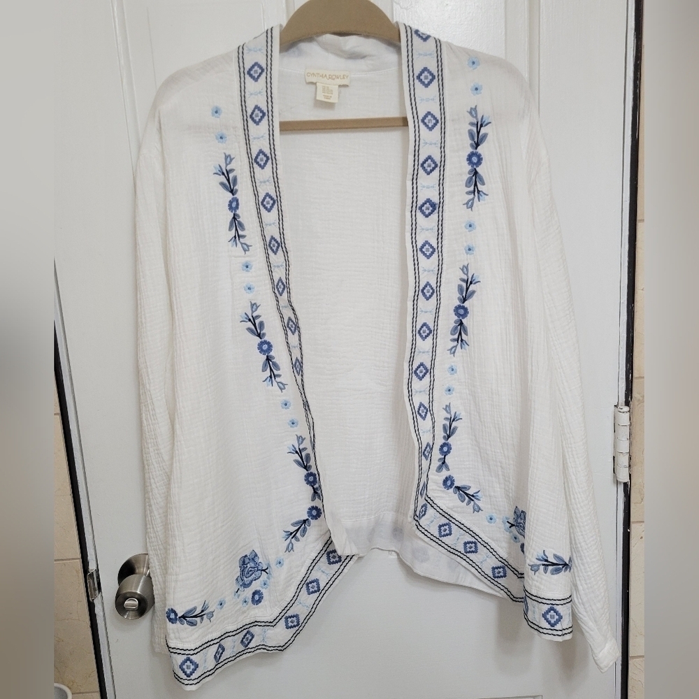 Cynthia Rowley White Open-Front Embroidered Gauze Kimono with Blue Floral Trim